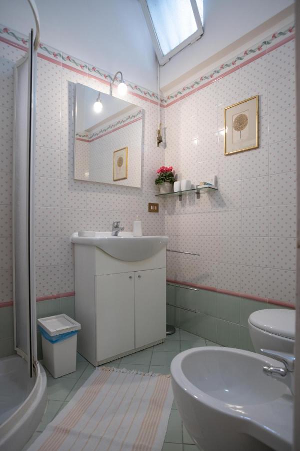 Forum Apartment Рим Экстерьер фото